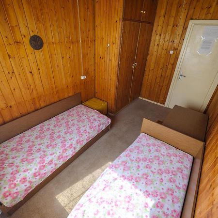Nostalgija Pervalkoje Hostel Neringa Εξωτερικό φωτογραφία