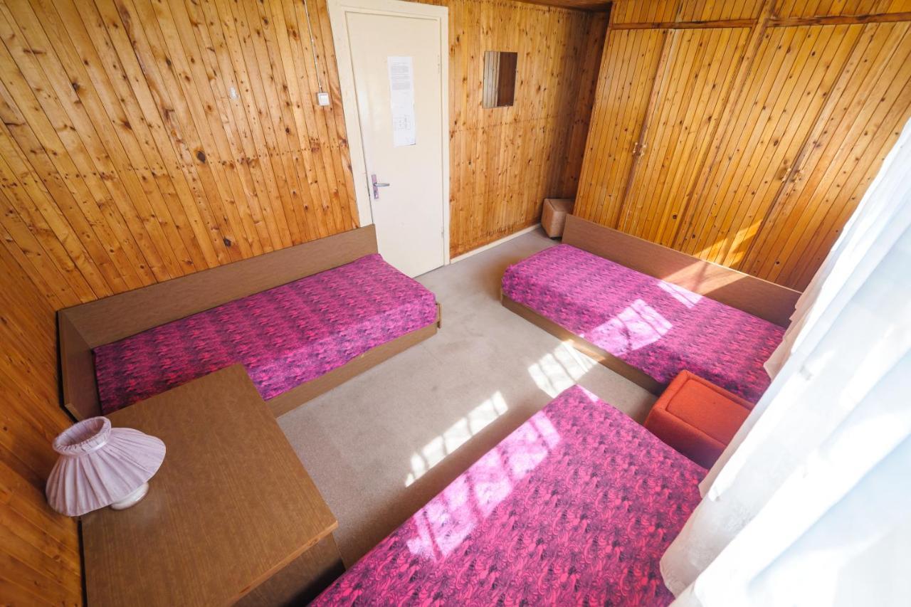 Nostalgija Pervalkoje Hostel Neringa Εξωτερικό φωτογραφία
